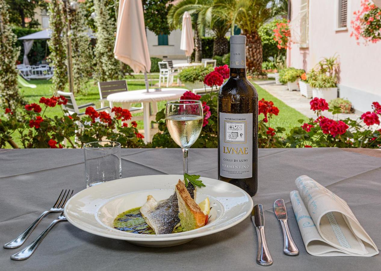 Hotel Ambra Forte dei Marmi Kültér fotó